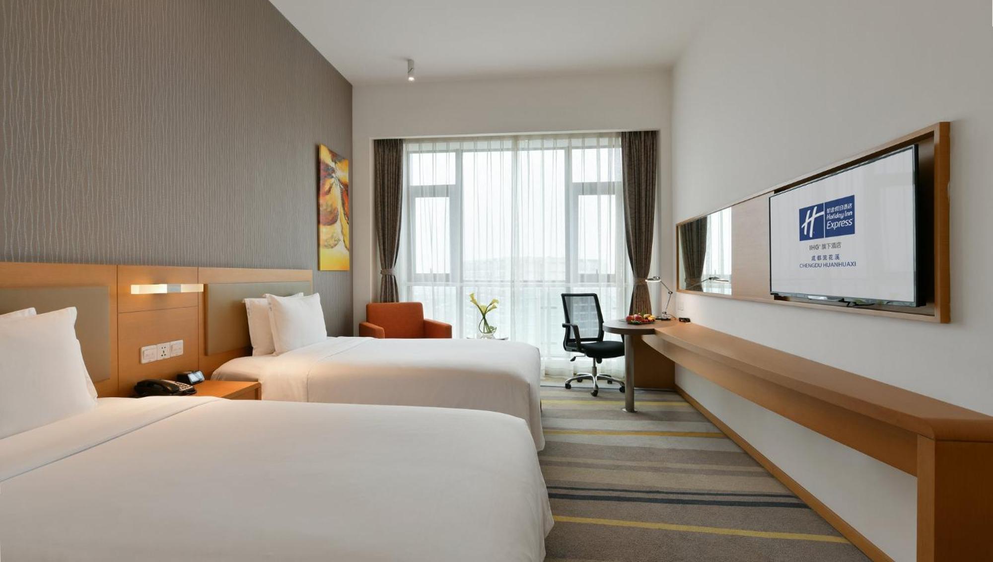 Holiday Inn Express Chengdu Huanhuaxi By Ihg-Near Jinsha Site Musem,Near Wuhou Temple Museum,Welcome Drinks,Free Gym,Free Self-Service Laundry Τσενγκντού Εξωτερικό φωτογραφία