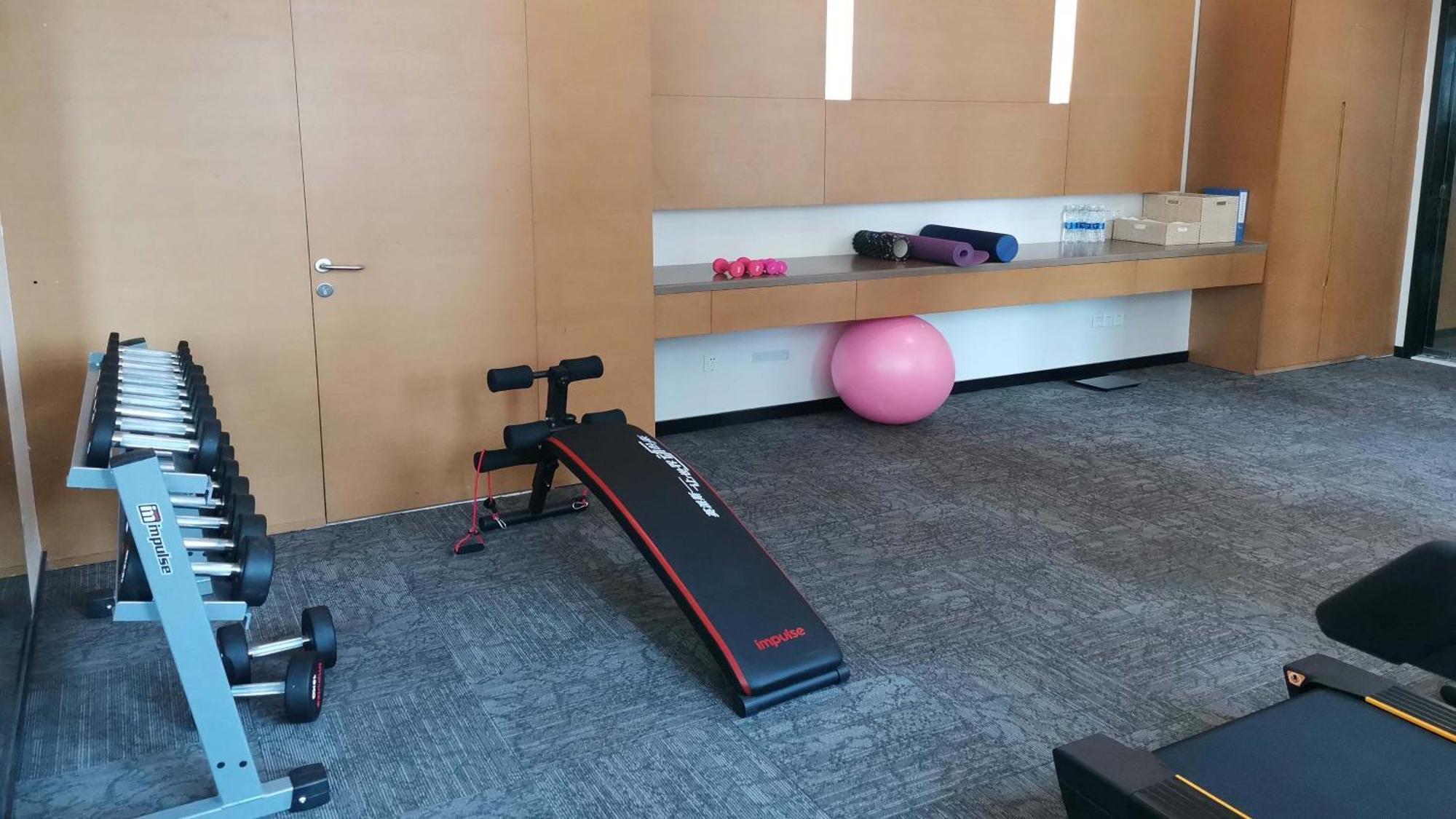 Holiday Inn Express Chengdu Huanhuaxi By Ihg-Near Jinsha Site Musem,Near Wuhou Temple Museum,Welcome Drinks,Free Gym,Free Self-Service Laundry Τσενγκντού Εξωτερικό φωτογραφία