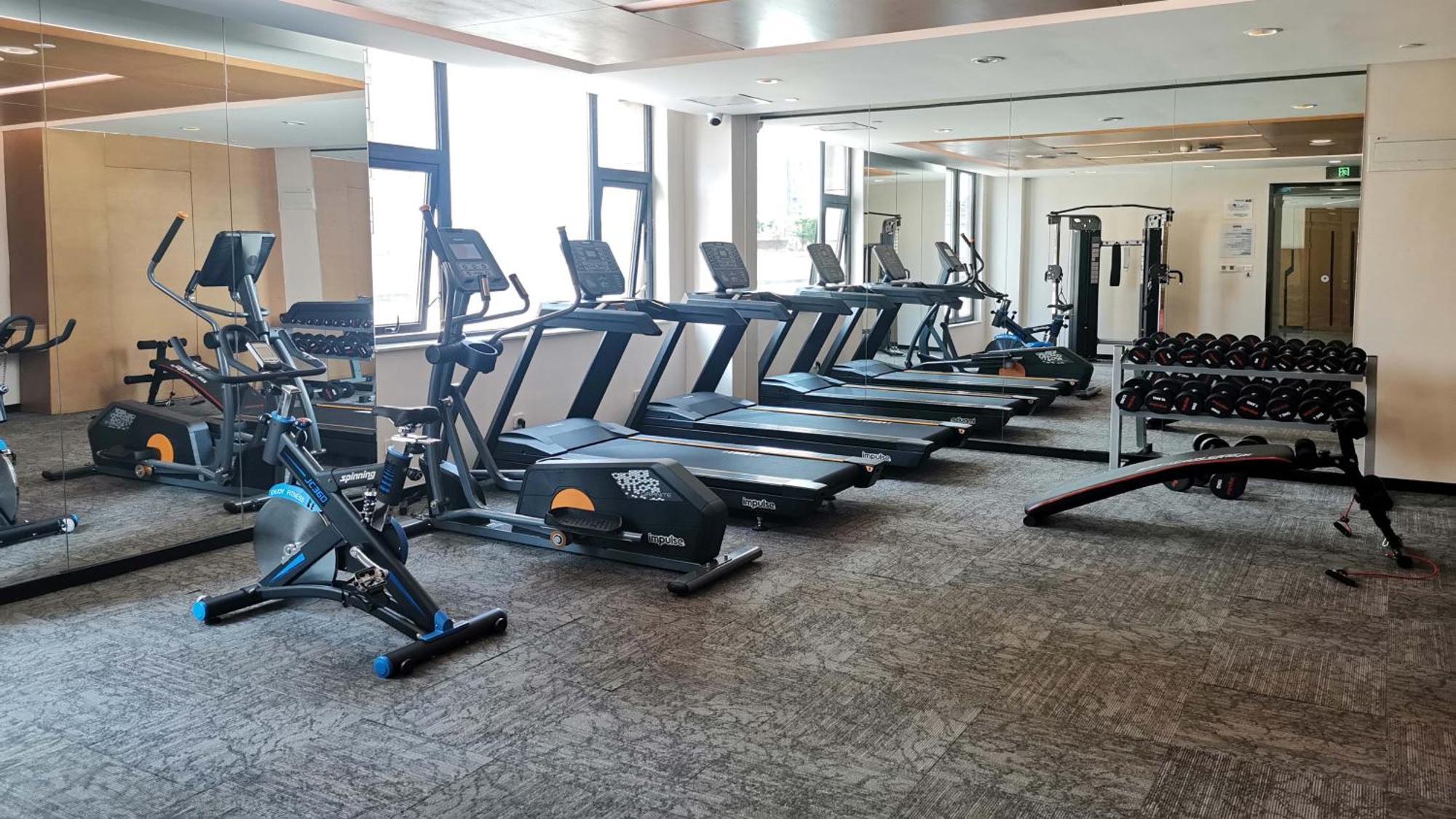 Holiday Inn Express Chengdu Huanhuaxi By Ihg-Near Jinsha Site Musem,Near Wuhou Temple Museum,Welcome Drinks,Free Gym,Free Self-Service Laundry Τσενγκντού Εξωτερικό φωτογραφία