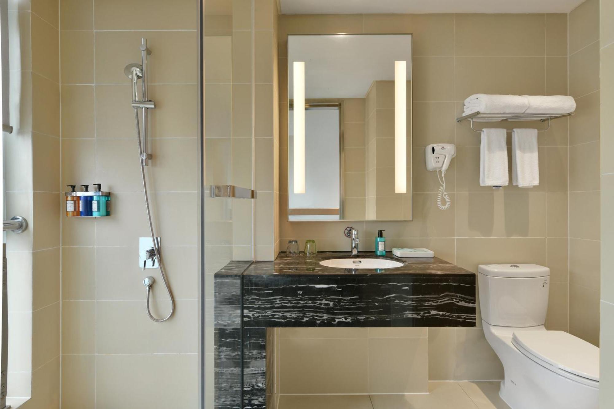 Holiday Inn Express Chengdu Huanhuaxi By Ihg-Near Jinsha Site Musem,Near Wuhou Temple Museum,Welcome Drinks,Free Gym,Free Self-Service Laundry Τσενγκντού Εξωτερικό φωτογραφία