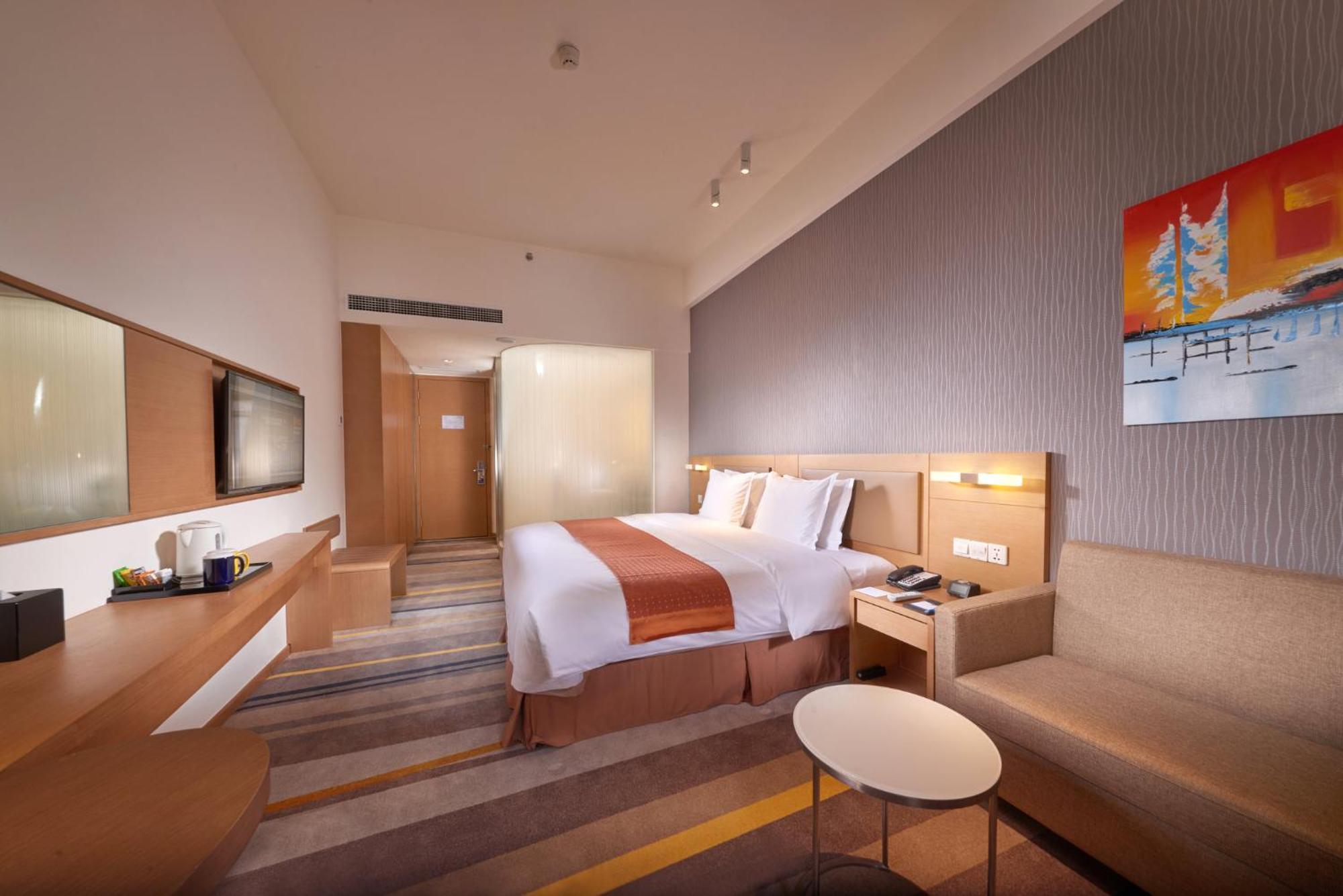 Holiday Inn Express Chengdu Huanhuaxi By Ihg-Near Jinsha Site Musem,Near Wuhou Temple Museum,Welcome Drinks,Free Gym,Free Self-Service Laundry Τσενγκντού Εξωτερικό φωτογραφία