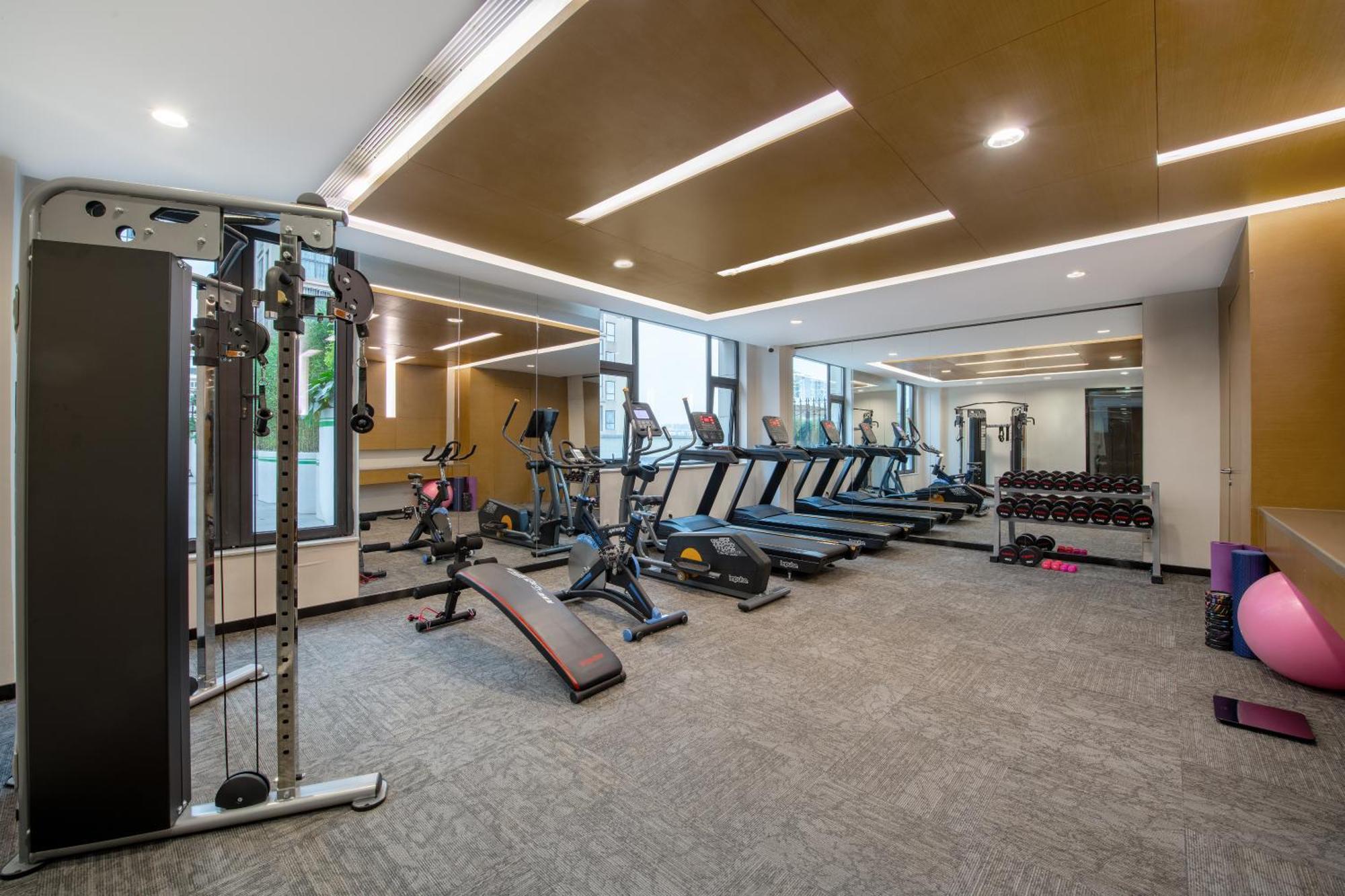 Holiday Inn Express Chengdu Huanhuaxi By Ihg-Near Jinsha Site Musem,Near Wuhou Temple Museum,Welcome Drinks,Free Gym,Free Self-Service Laundry Τσενγκντού Εξωτερικό φωτογραφία