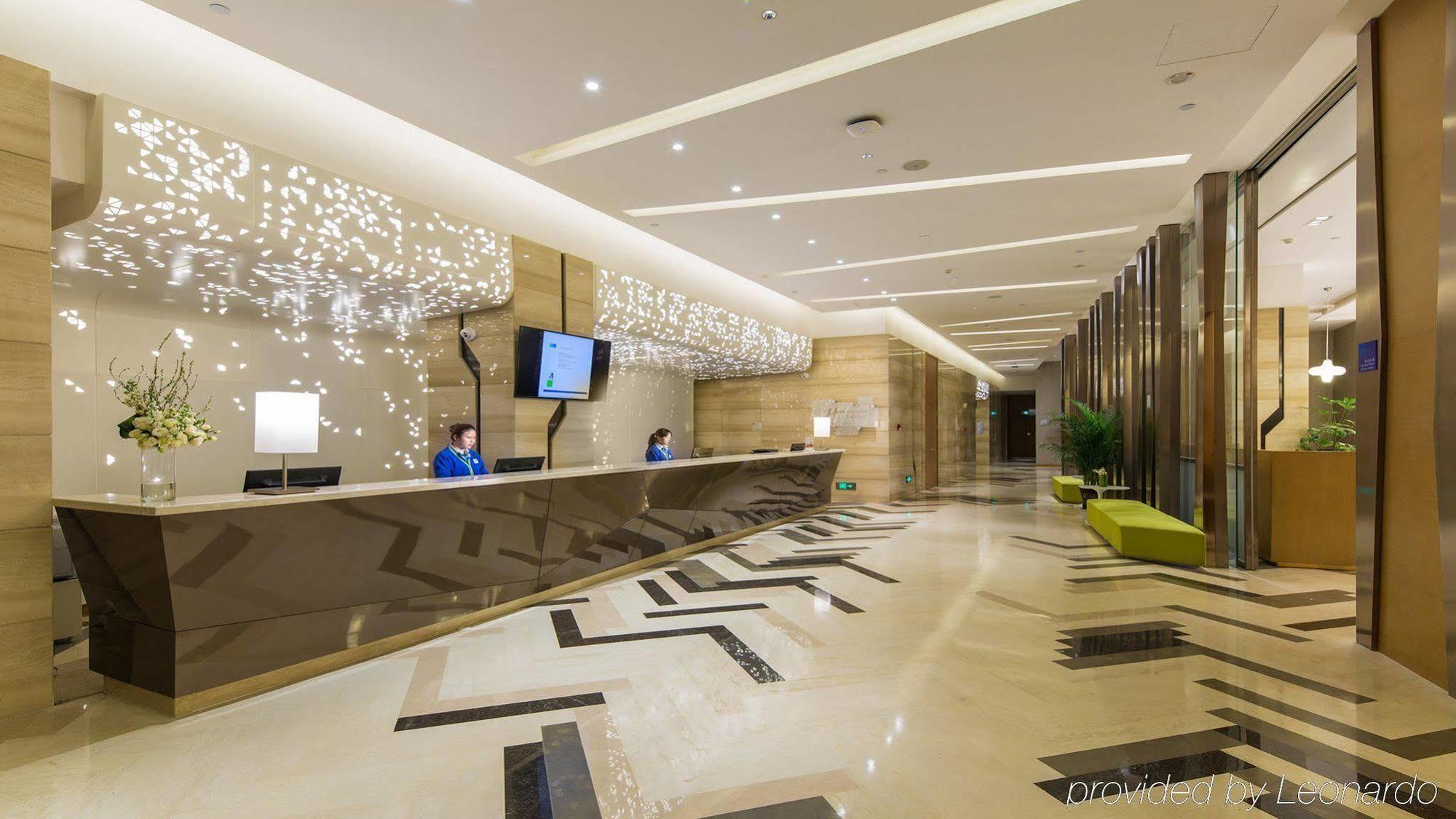 Holiday Inn Express Chengdu Huanhuaxi By Ihg-Near Jinsha Site Musem,Near Wuhou Temple Museum,Welcome Drinks,Free Gym,Free Self-Service Laundry Τσενγκντού Εξωτερικό φωτογραφία
